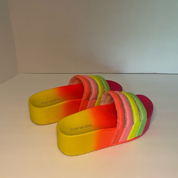 Top Moda Rainbow Ombre Platform Y2K Neon Wide Strap Slip-On Slides Size 6 - Picture 7 of 7